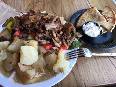 وینا-رستوران-پلاکا-گریل-Plaka-Grill-339773