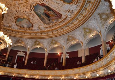 اودسا-سالن-تئاتر-ملی-و-اپرا-اودسا-Odessa-National-Academic-Opera-and-Ballet-Theater-340068