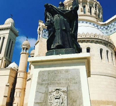 الجزیره-کلیسای-باسیلیک-نوتردام-د-آفریک-Basilique-Notre-Dame-d-Afrique-341361