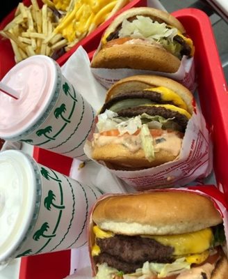 لس-آنجلس-فست-فود-In-N-Out-Burger-341761