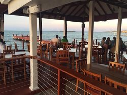 رستوران ساحل دریای بلاماری Belamari at Seashore