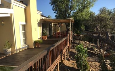 ویندهوک-ویلا-مورینگا-Villa-Moringa-Guesthouse-351748