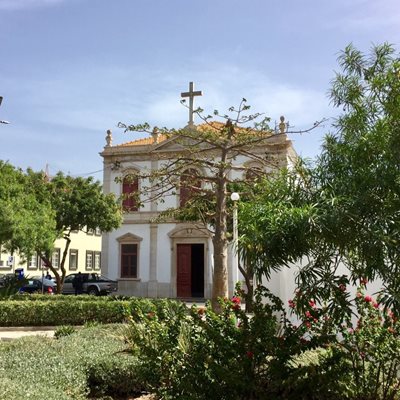 میدان پراسا الکساندرا Praca Alexandre Albuquerque