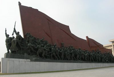 پیونگ-یانگ-یادبود-عظیم-مانسو-هیل-Mansudae-Grand-Monument-351876