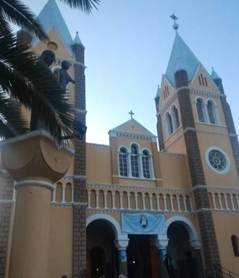 ویندهوک-کلیسای-کاتولیک-سنت-مری-St-Mary-s-Catholic-Cathedral-352045