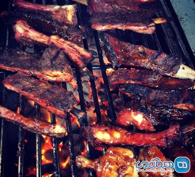 کافه اسموکی و گریل Smokey's Bar & Grill