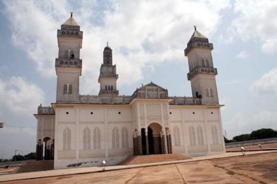 مسجد اعظم یاموسوکرو Grande Mosquee