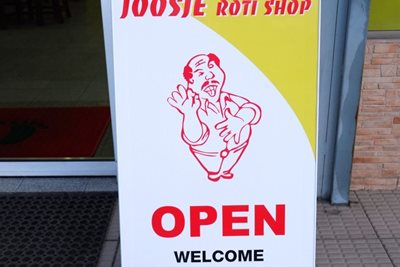 پاراماریبو-فروشگاه-جوسجه-Roti-Shop-Joosje-357790