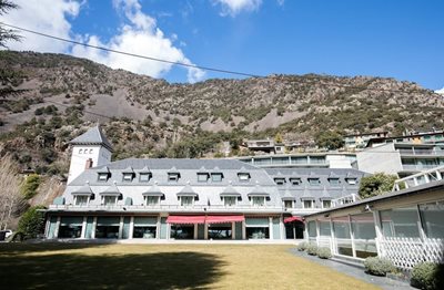 هتل پارک آندورا Andorra Park Hotel