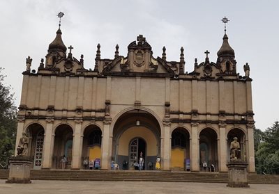 آدیس-آبابا-کلیسای-مقدس-تثلیث-Holy-Trinity-Cathedral-363451