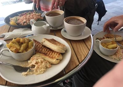 بلفاست-رستوران-West-Gourmet-Sandwich-Bar-364089