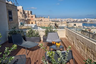 والتا-هتل-La-Falconeria-364400