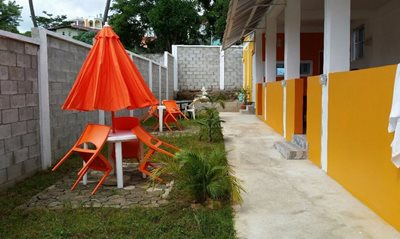 روسو-هتل-سنت-جیمز-St-James-Guesthouse-366220