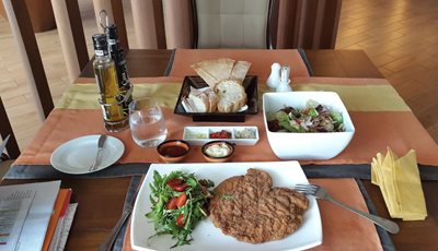 نایپیداو-رستوران-اپرا-369141