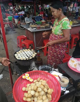 نایپیداو-بازار-محلی-میوما-369370