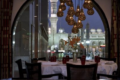مدینه-رستوران-عربیکه-Arabesque-Restaurant-370078