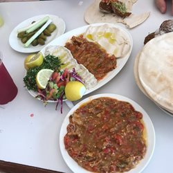 رستوران ماما نوره | Mama Noura