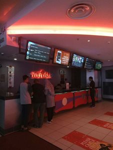 بندر-سری-بگاوان-مرکز-خرید-گادونگ-The-Mall-Gadong-370231