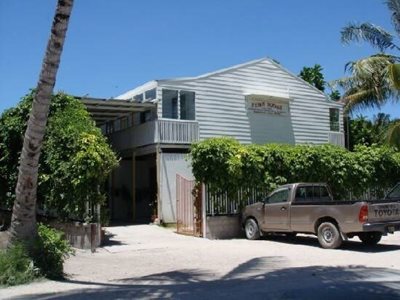 تاراوای-جنوبی-هتل-فما-لوگ-Fema-Lodge-370533