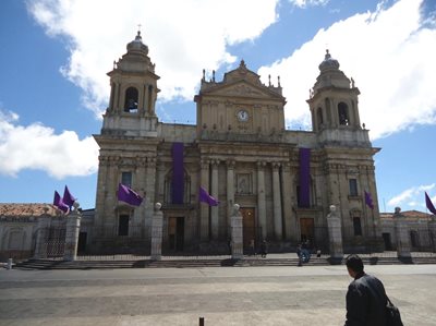 گواتمالاسیتی-کلیسای-جامع-گواتمالاسیتی-Catedral-Metropolitana-370547