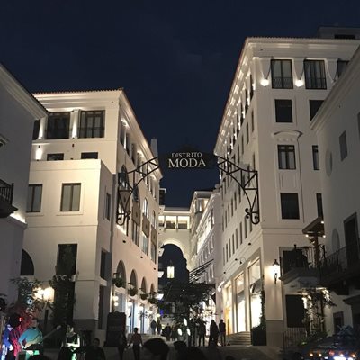 گواتمالاسیتی-پازو-کایاالا-Paseo-Cayala-370571