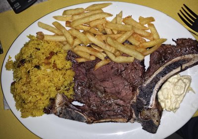رستوران پاپا لوکا | Restaurante Papa Loca