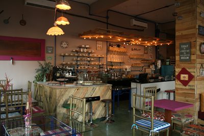 سانتو-دومینگو-کافه-آفوگاتو-Affogato-Cafe-371493