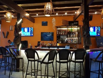 پورت-ویلا-کافه-ویلا-Cafe-Vila-371804
