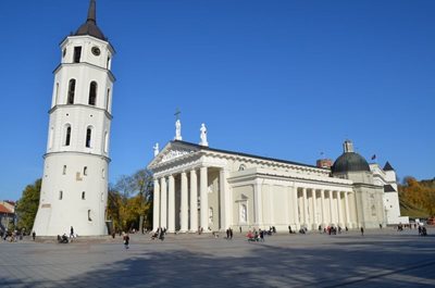 ویلنیوس-کلیسای-جامع-ویلنیوس-Vilnius-Cathedral-372338