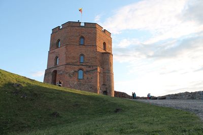 ویلنیوس-قلعه-گدیمیناس-Gediminas-Castle-372350