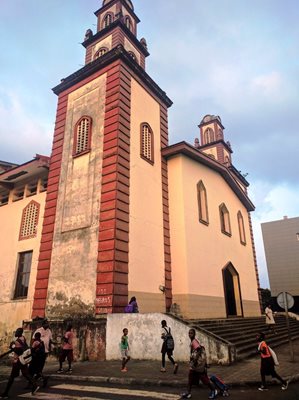 مالابو-کلیسای-سانفرانندو-Iglesia-de-San-Fernando-372624