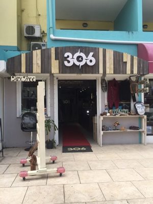 سنت-جانز-مغازه-306-372886