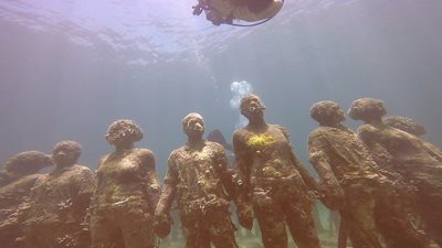 مجسمه های زیر آب | Underwater Sculptures