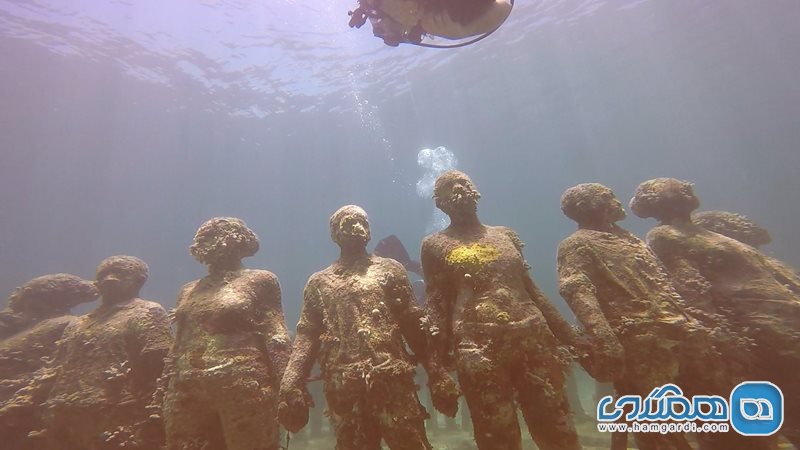 مجسمه های زیر آب | Underwater Sculptures