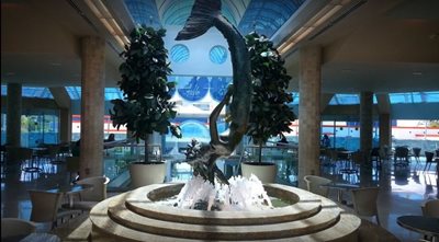 پرت-آو-اسپاین-مرکز-خرید-فالز-ات-وست-مال-The-Falls-at-Westmall-374431