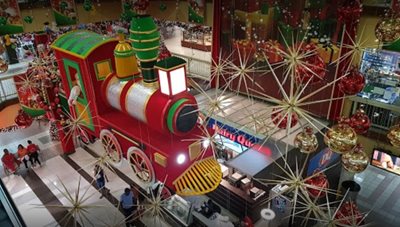 پرت-آو-اسپاین-لانگ-سرکیولار-مال-Long-Circular-Mall-374451
