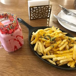 تهران-کافه-رستوران-تانیا-374826