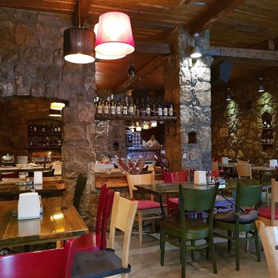 پودگوریتسا-رستوران-لنترن-Lanterna-Podgorica-378118