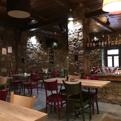 پودگوریتسا-رستوران-لنترن-Lanterna-Podgorica-378120