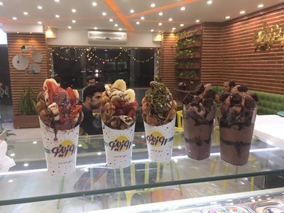 بستنی روزینو