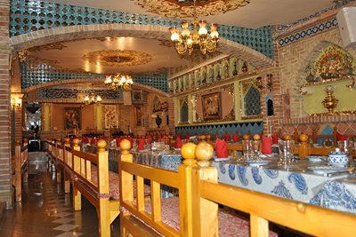تهران-سفره-خانه-سنتی-باربد-388864