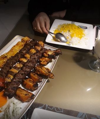 کافه رستوران پردیس ملل