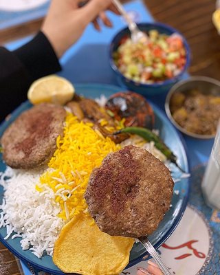 تهران-رستوران-اصل-اعیونی-هروی-391976
