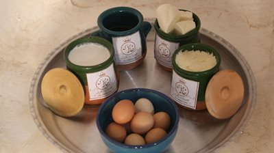 اقامتگاه بومگردی و سنتی خانه عباسی