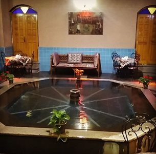 تهران-رستوران-سنتی-اشراق-394180
