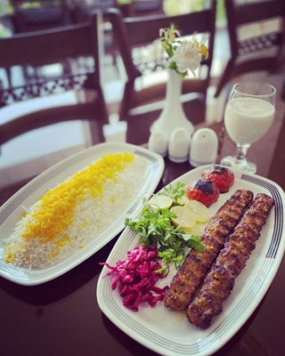 رستوران لوکس زمرد