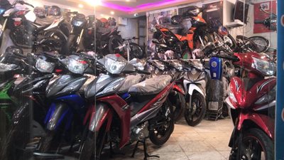 اصفهان-فروشگاه-موتورسیکلت-بهروان-414375