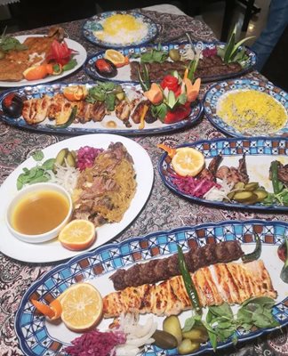 تهران-رستوران-سنتی-لانه-کبوتر-426657