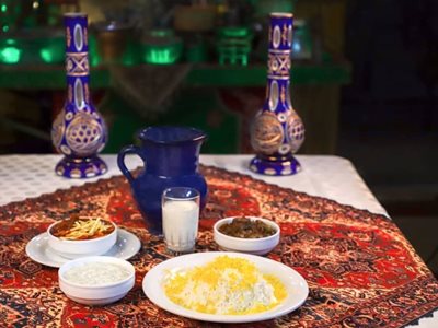 تهران-رستوران-سنتی-لانه-کبوتر-426654
