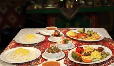 تهران-رستوران-سنتی-لانه-کبوتر-426651